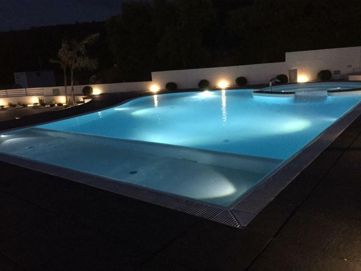 Villa Nove - Residence Dei Fiori แซมโบรเน ภายนอก รูปภาพ
