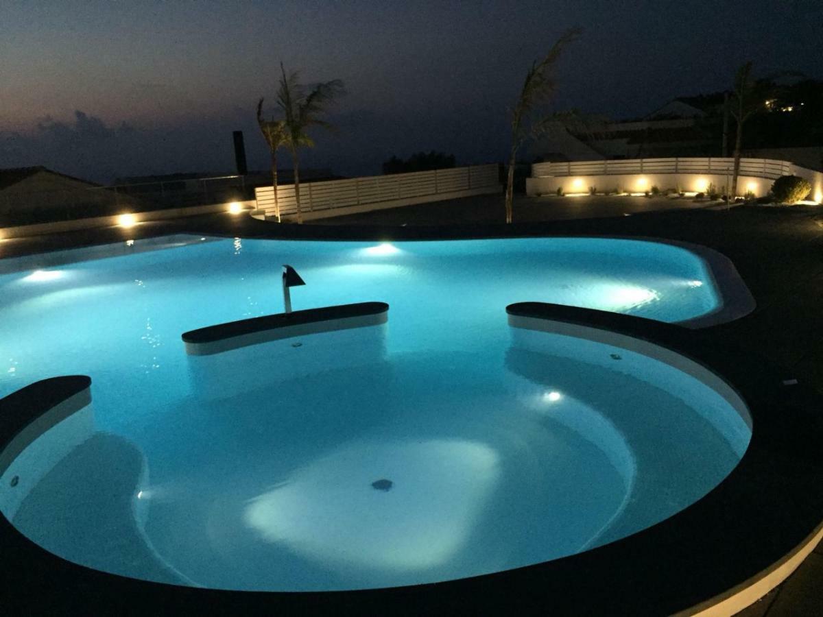 Villa Nove - Residence Dei Fiori แซมโบรเน ภายนอก รูปภาพ